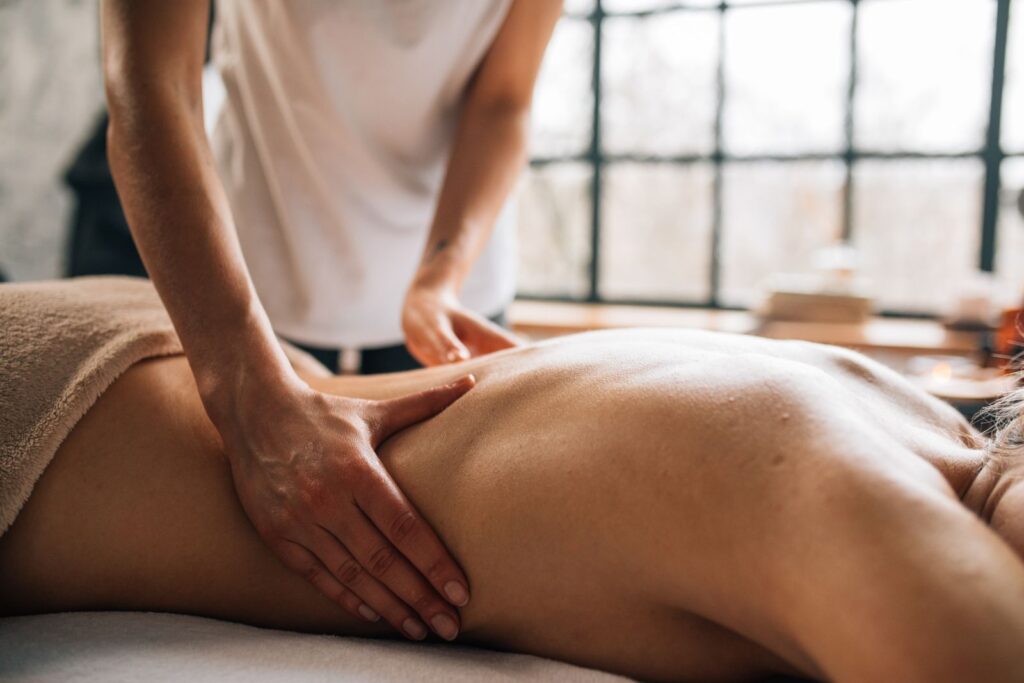 Deep tissue massage lebanon chronic pain relief — Kimantra Spa