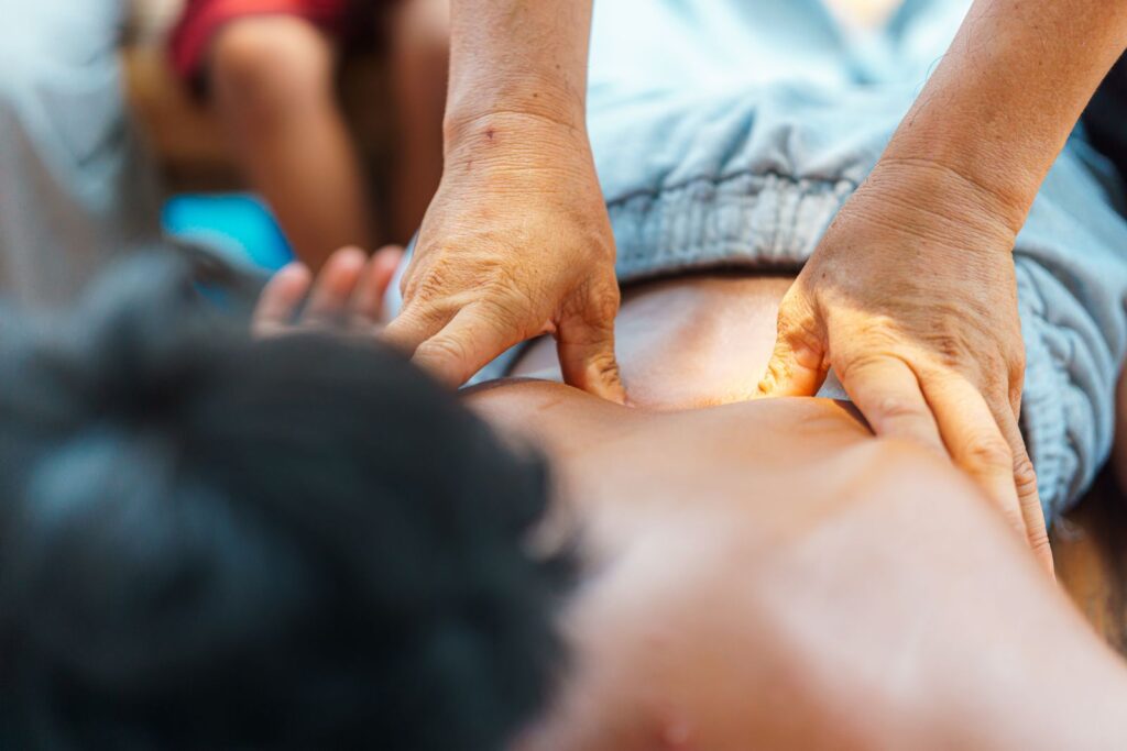 Back pain massage lebanon relief treatment — Kimantra Spa