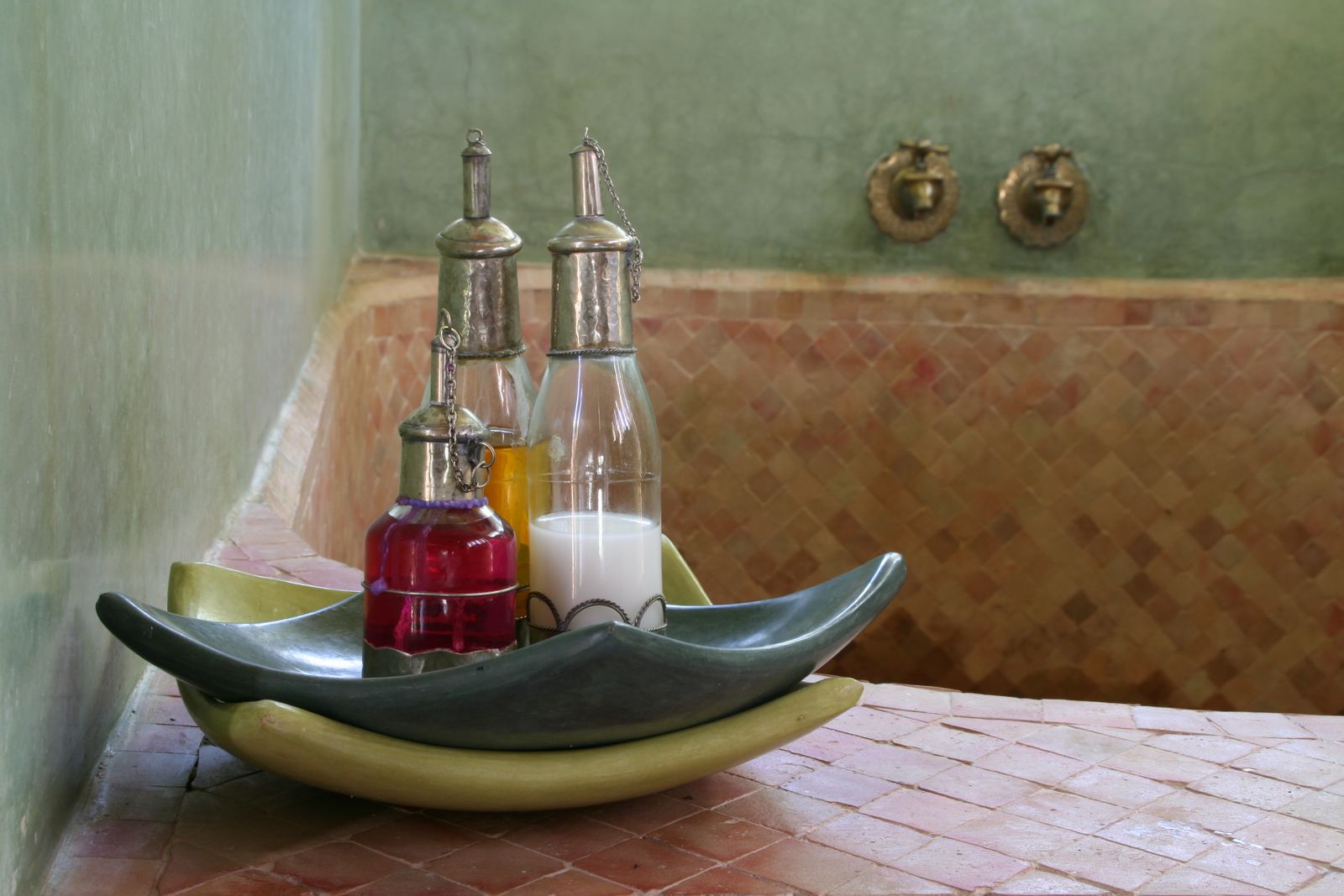 What Is Moroccan Hammam? A Step-by-Step Guide to the Ritual 1 What is moroccan hammam step by step ritual — Kimantra Spa